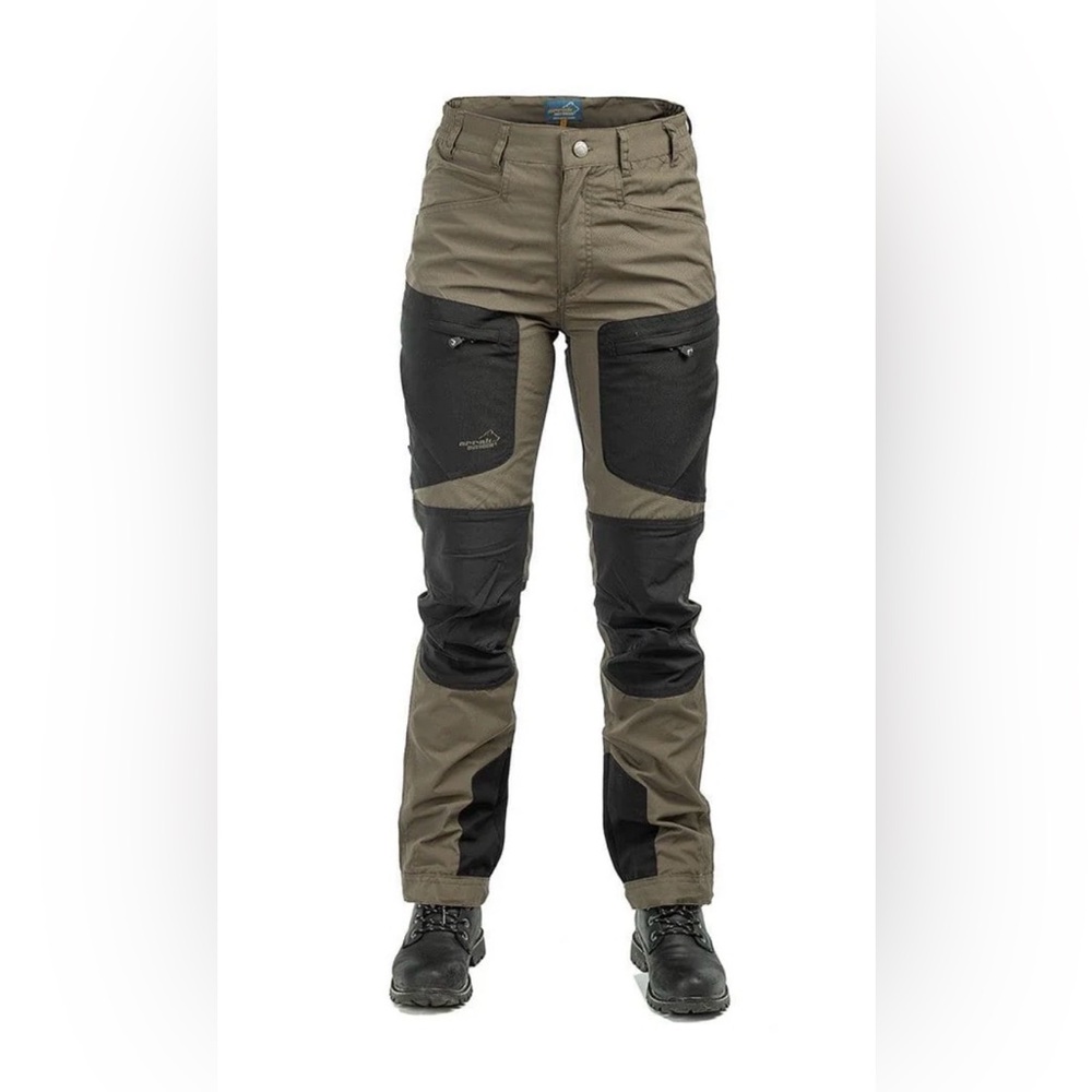 ARRAK OUTDOORS ACTIVE STRETCH PANTS LADY GREEN(SHORT) SIZE 40
Minimal Wear